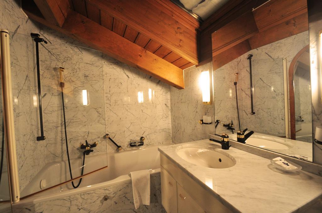 Haus Tiefbach - Apartment Cervino Zermatt Exterior photo